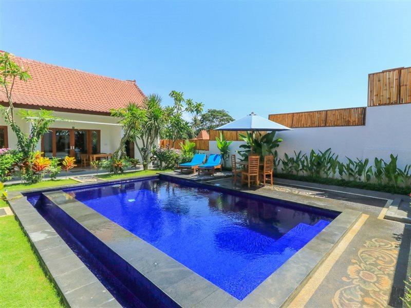 Pererenan Nengah Guest House Canggu エクステリア 写真