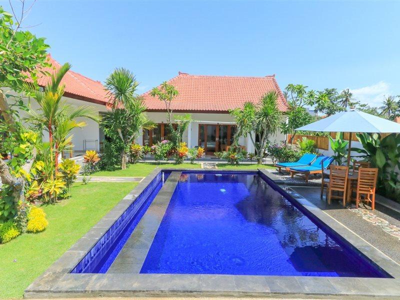 Pererenan Nengah Guest House Canggu エクステリア 写真